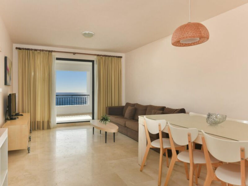 Amazing 3 Bedrooms Front Sea View.