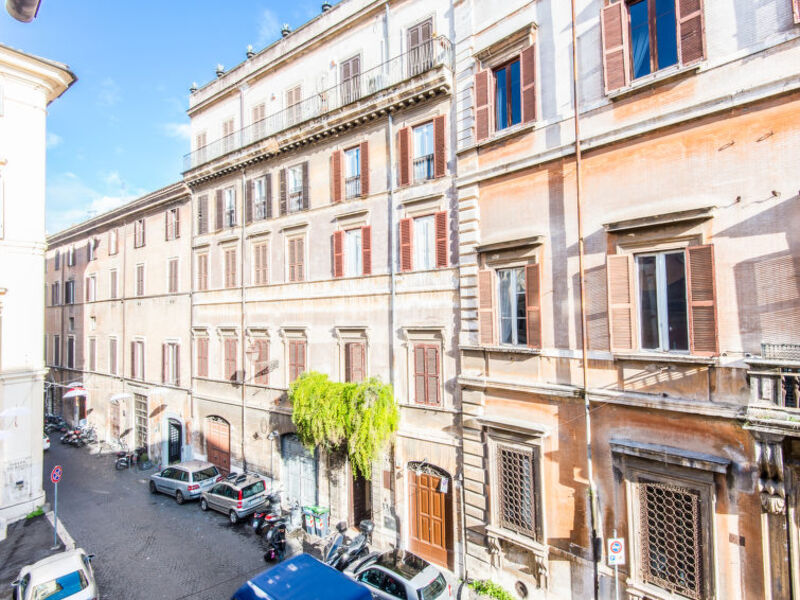 Piazza Navona With Terrace