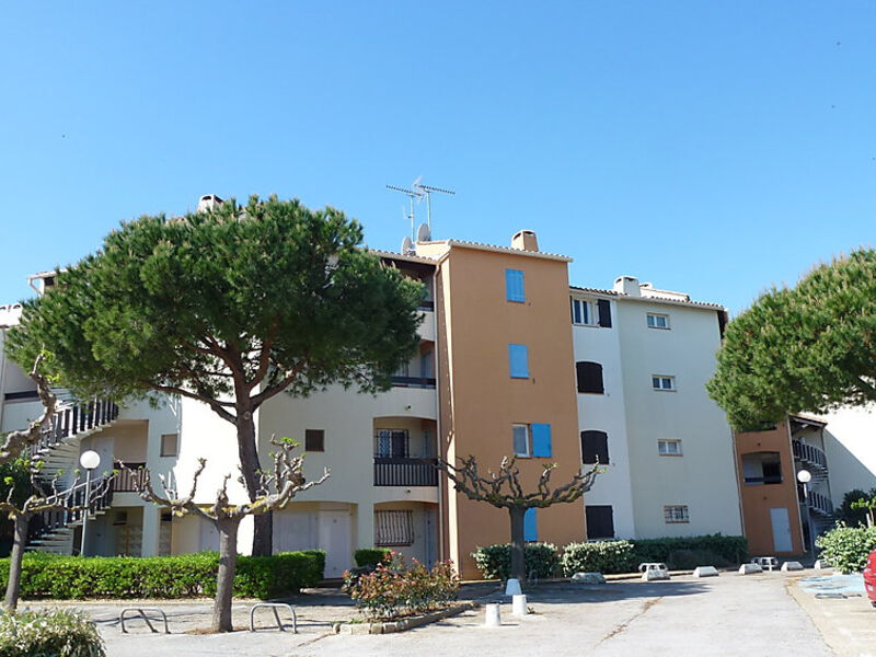 Camargue Village