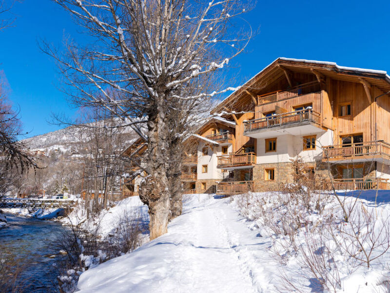 Le Hameau Du Rocher Blanc