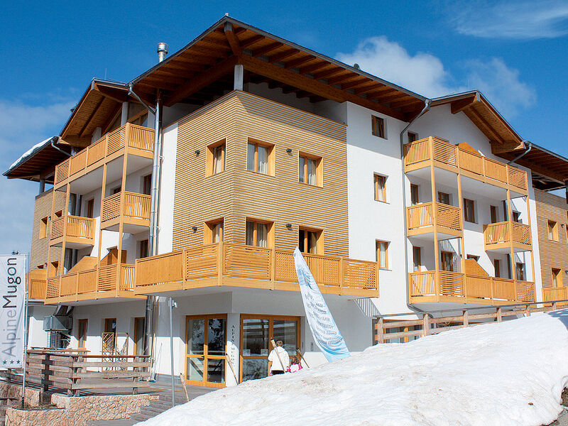 Hotel Alpine Mugon