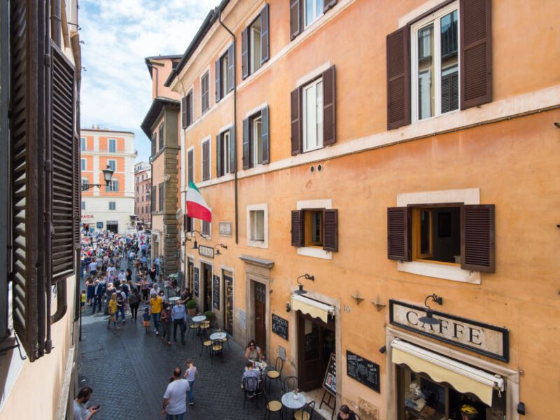 Trevi Fountain Elegant Two Bedrooms