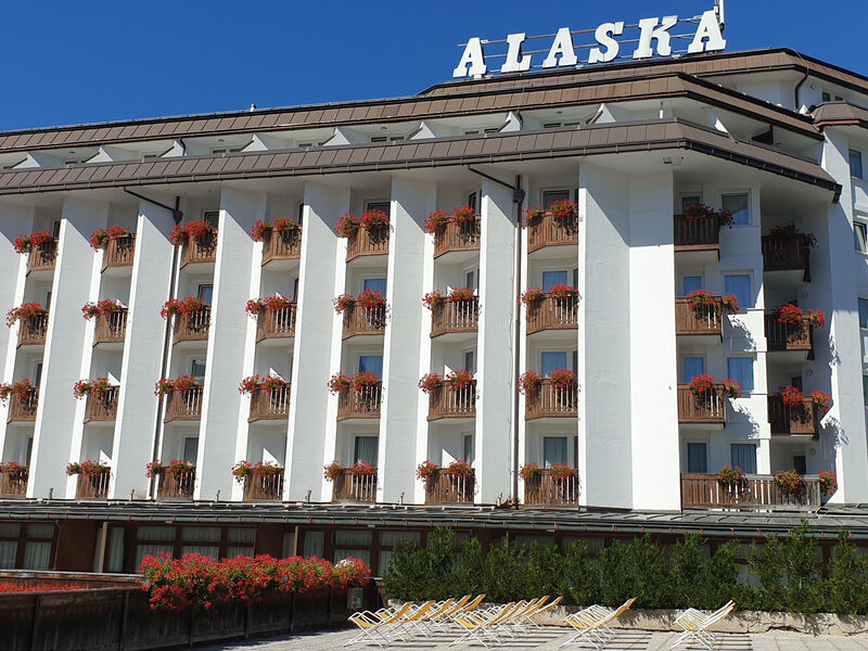 Hotel Alaska Cortina