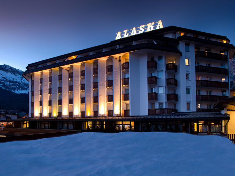 Hotel Alaska Cortina