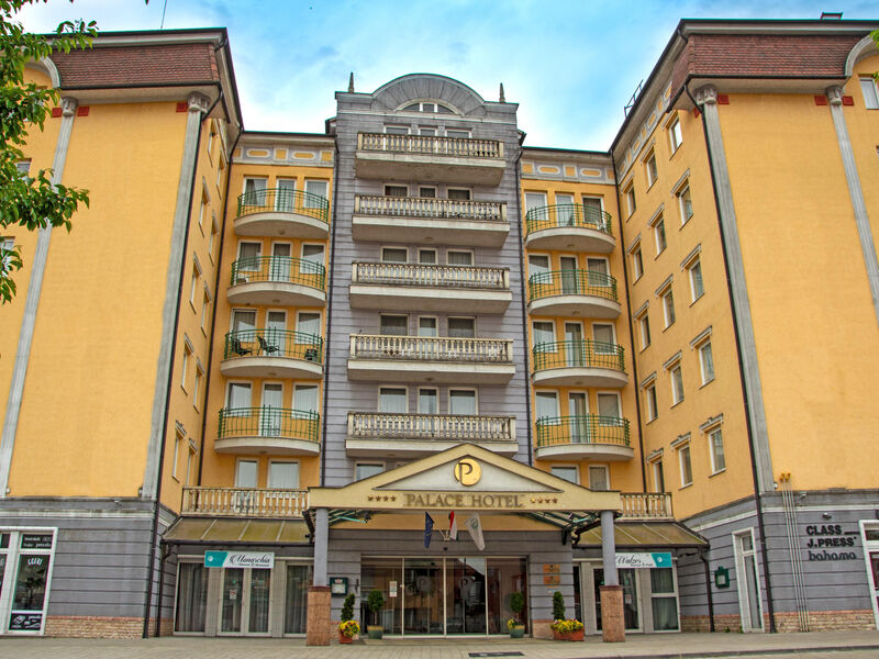 Hotel Palace