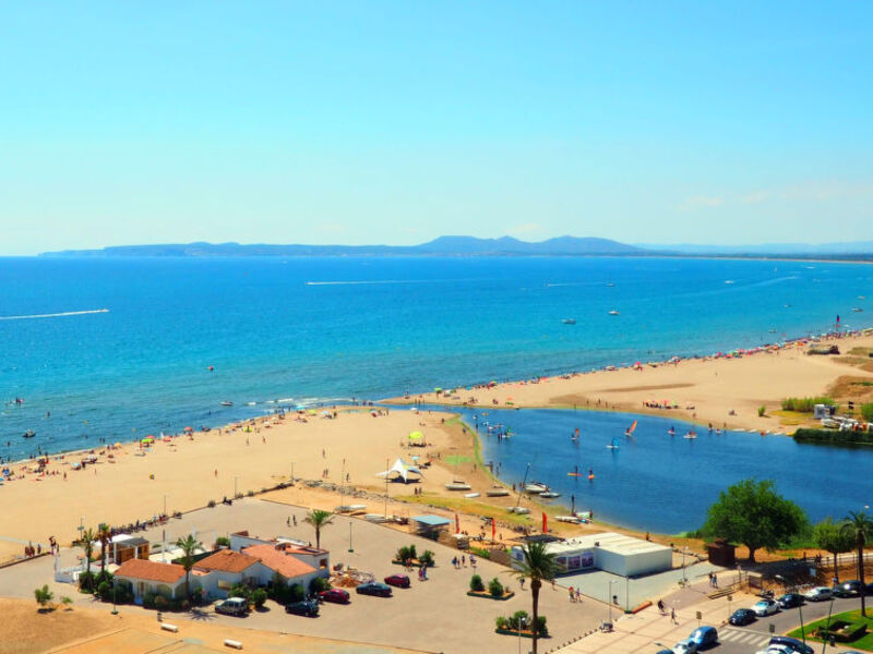 Port Empúries