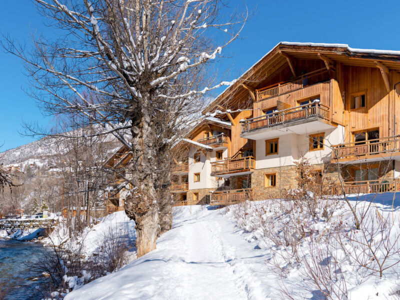 Le Hameau Du Rocher Blanc