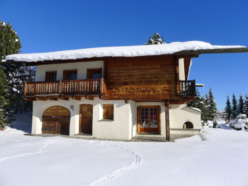 Casa Chistiala Dadens