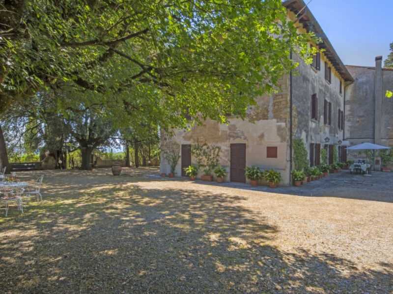 Villa di Cozzano