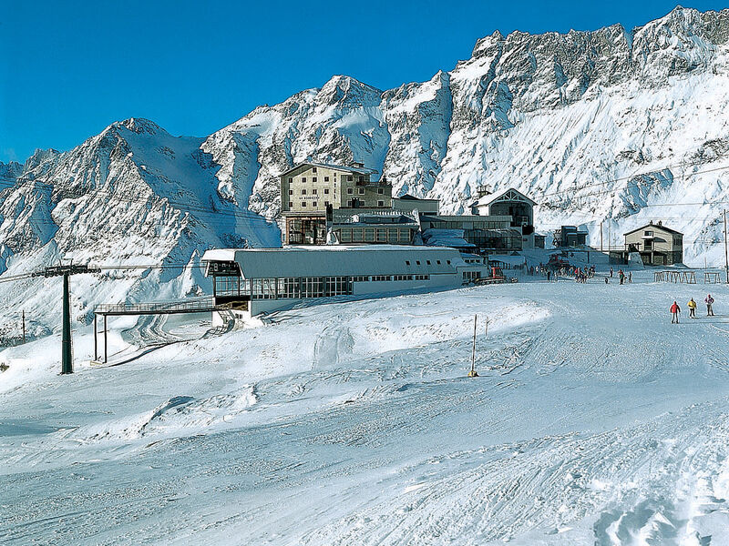 Hotel Ski Club Lo Stambecco