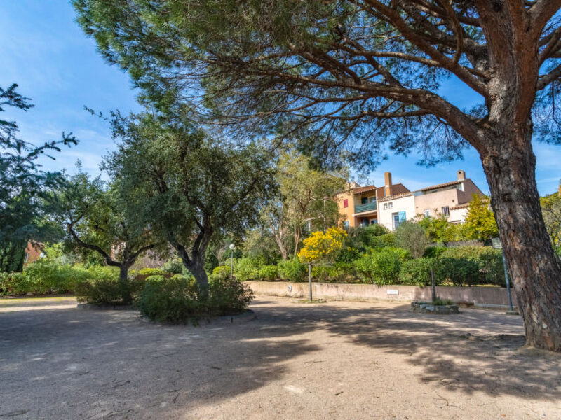 Le Hameau De Gassin