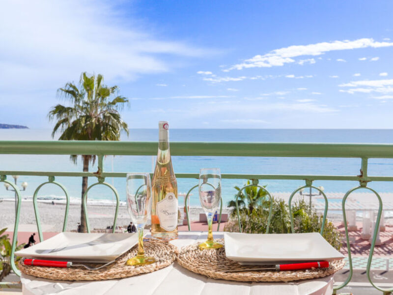 Les Yuccas Promenade Des Anglais