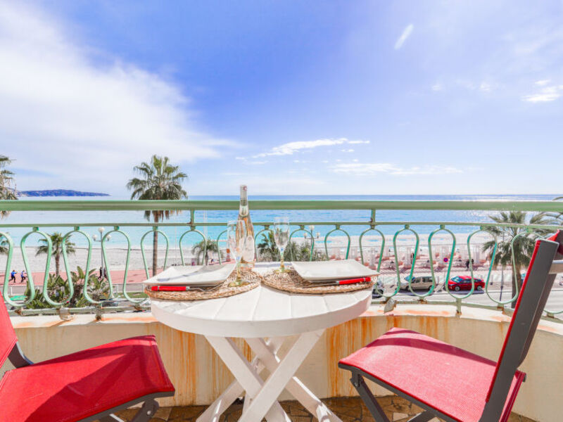 Les Yuccas Promenade Des Anglais