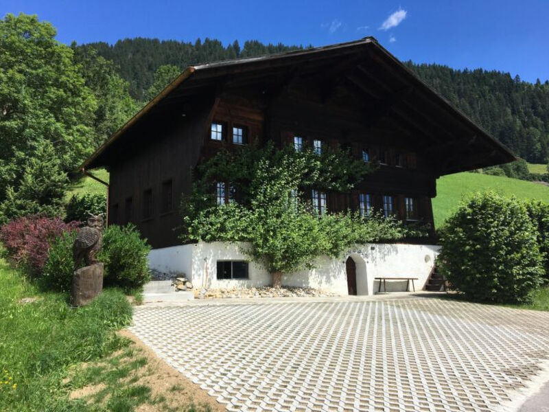 Aerneli, Chalet