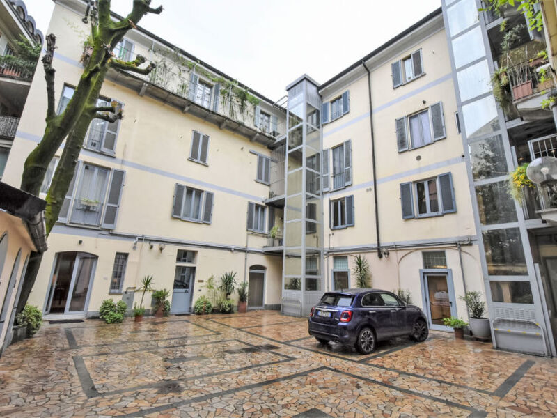 Crocetta Courtyard Apartment