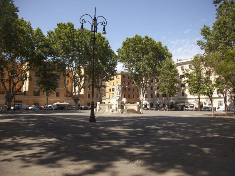 Testaccio Piramide