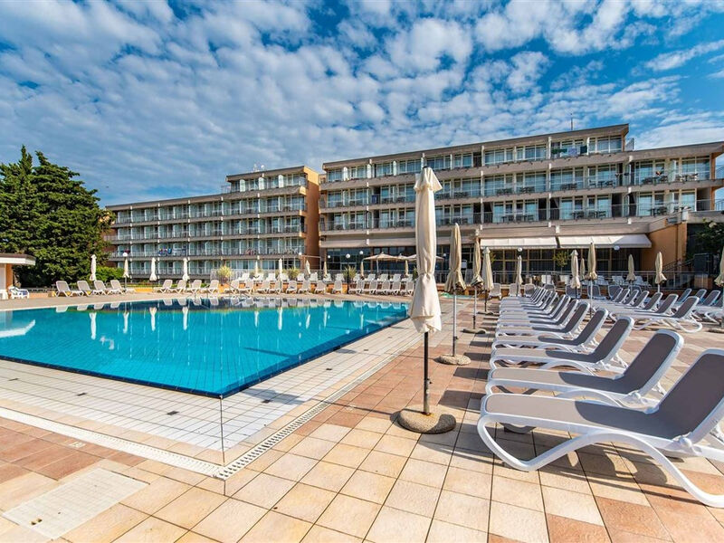 Arena Hotel Holiday