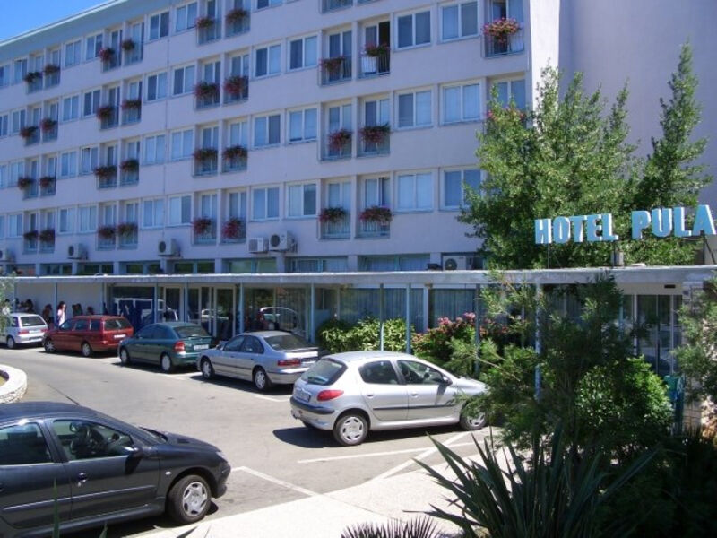 HOTEL PULA