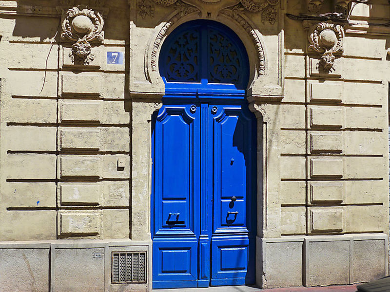 La Porte Bleue