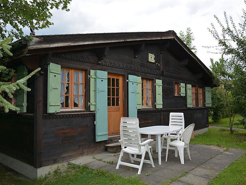 Ismene, Chalet