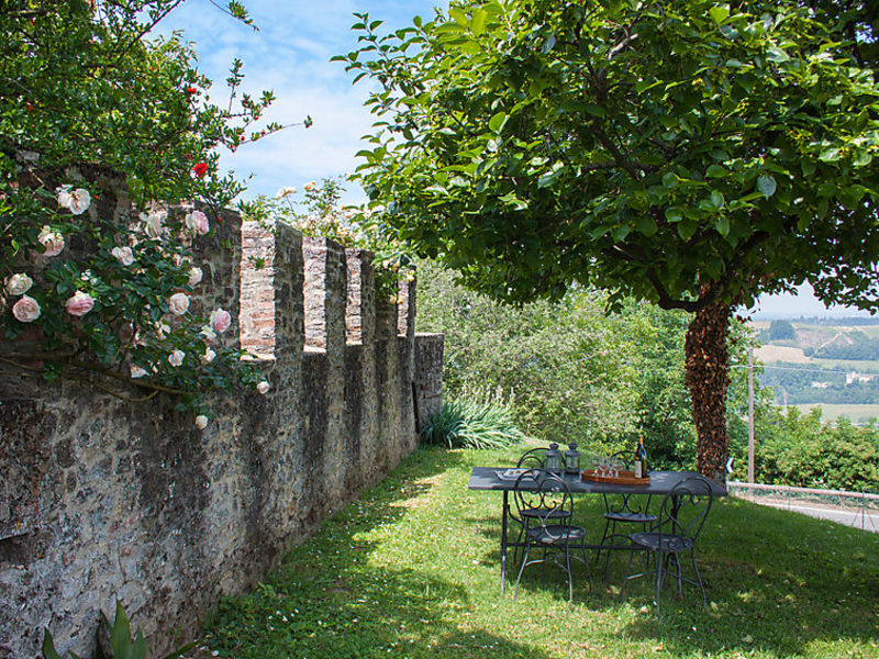 Castello Di Magnano