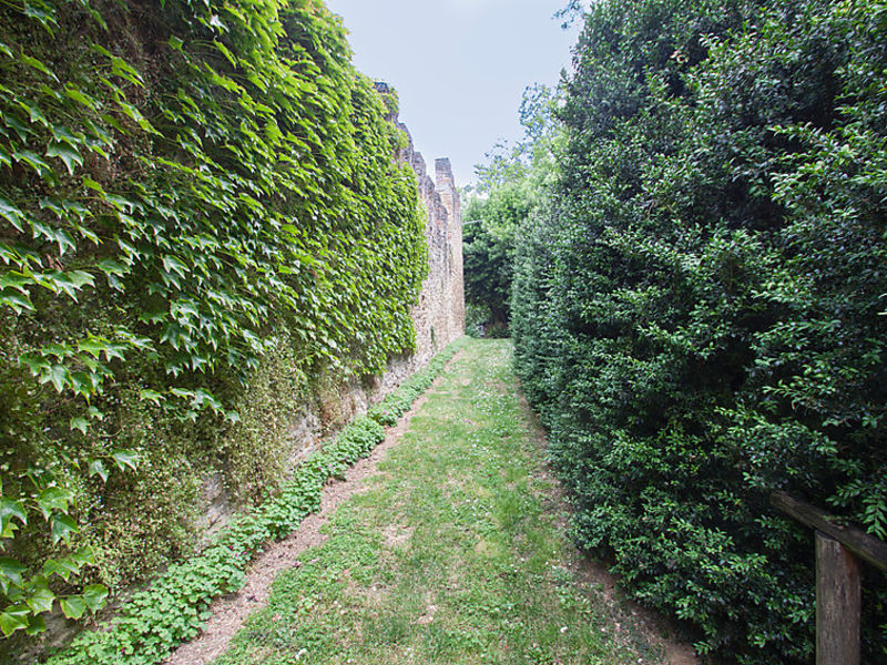 Castello Di Magnano