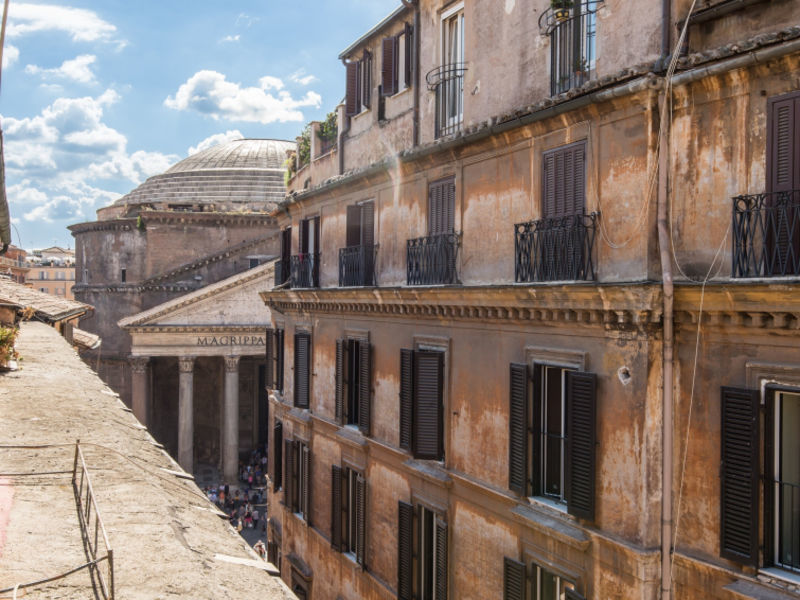 Via Del Pantheon