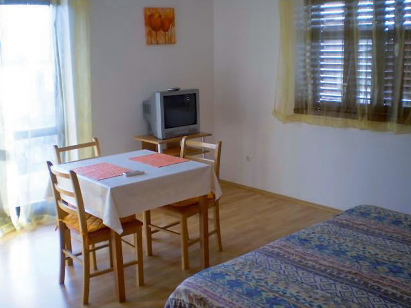 Priv. apartmány Vodice