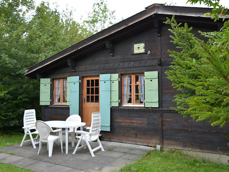 Ismene, Chalet