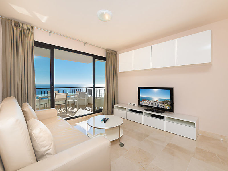 Amazing 3 Bedrooms Front Sea View.