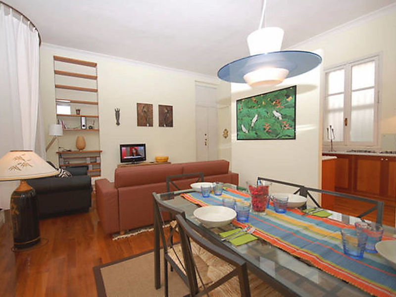 Colosseum Corner 2br Apartment