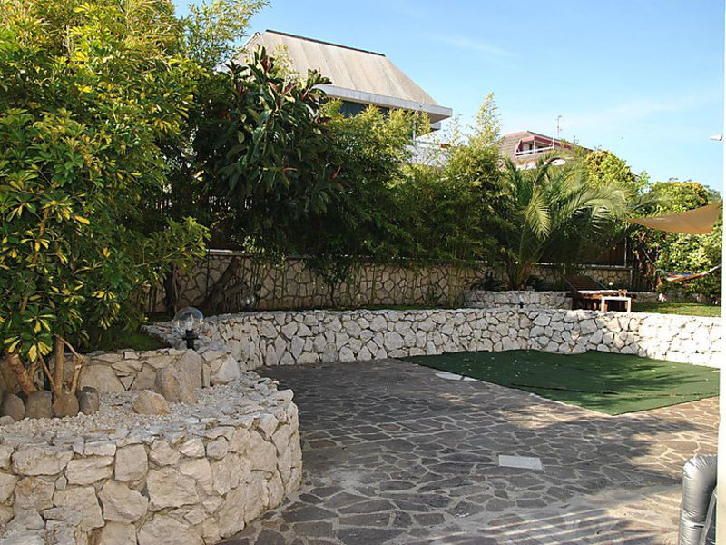 Stones Garden