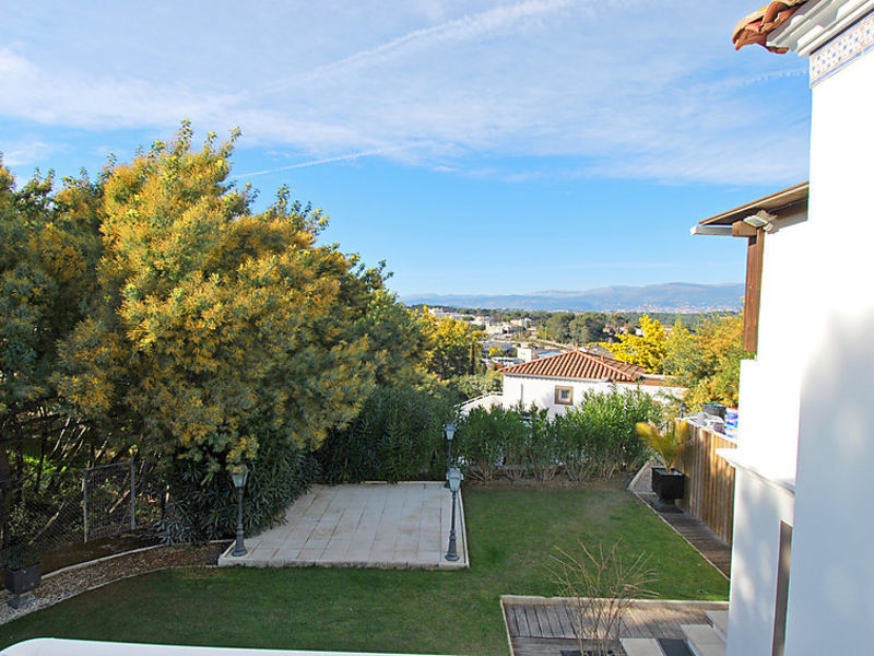 Terrasse Croix Gardes