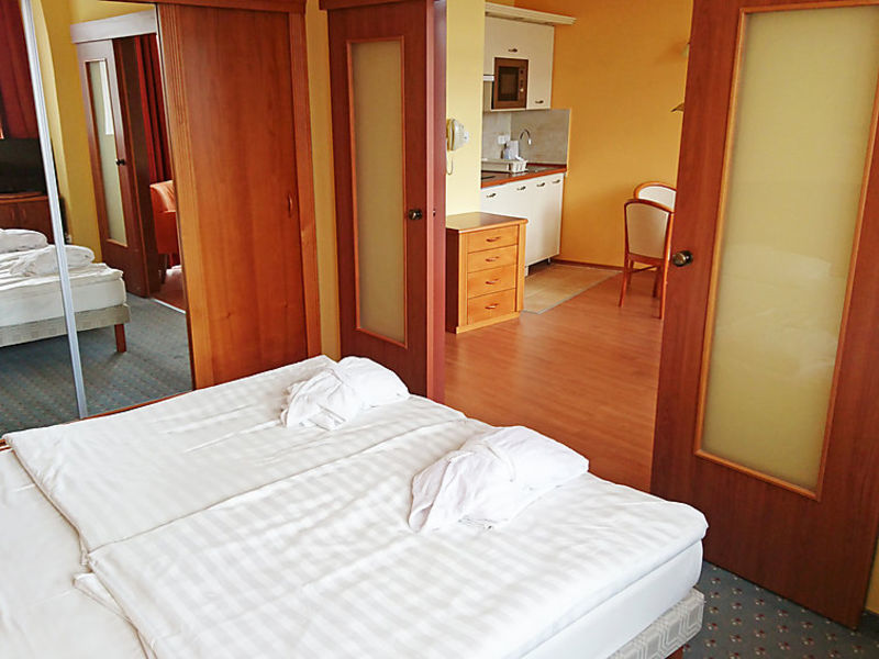 Karos Gold Wellness Apartman 813