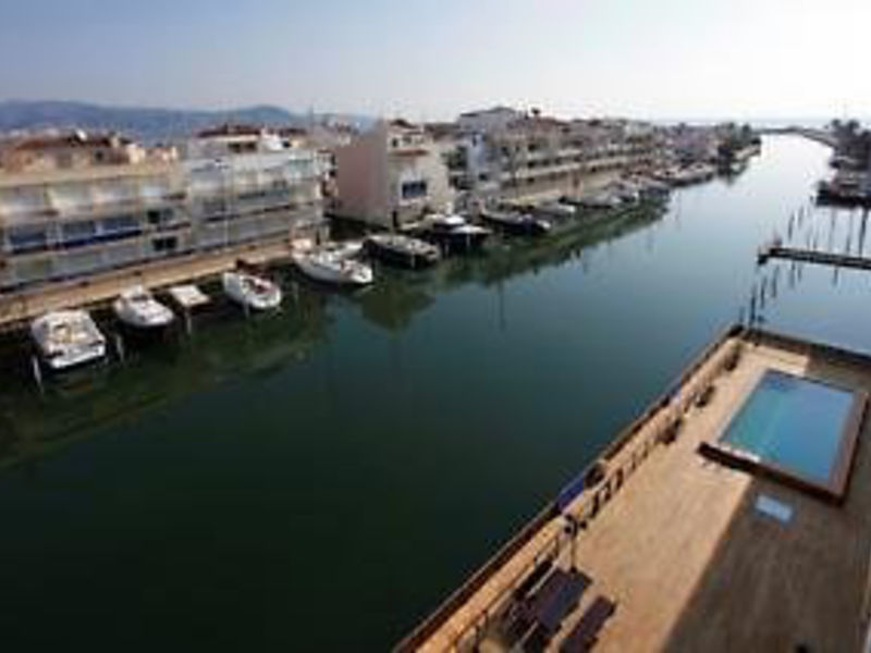 P&V Empuriabrava Marina